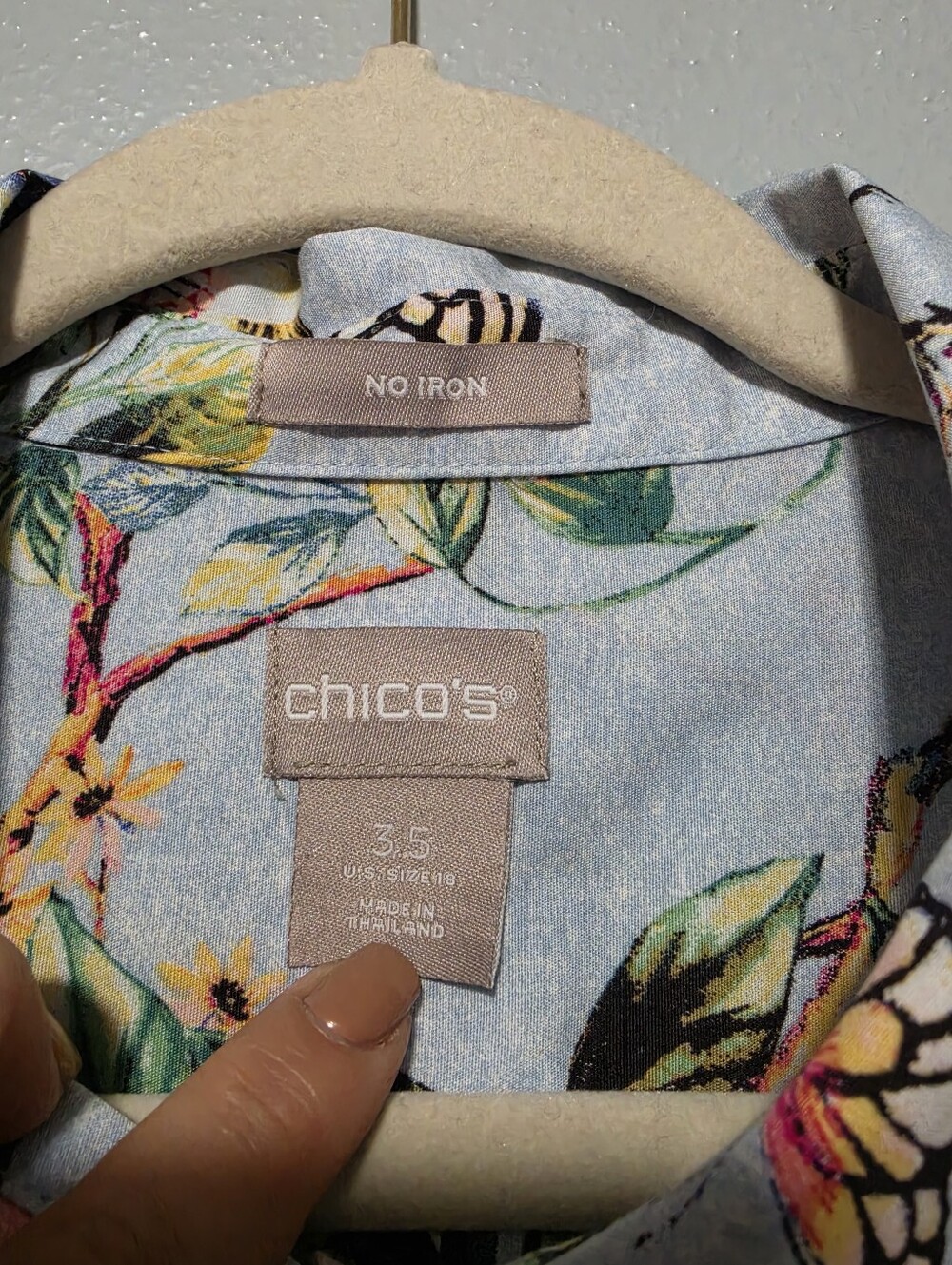 CHICOS Blouse Womens Size 18 Blue Floral Butterfly Button Front Cottagecore Chic - Picture 7 of 8